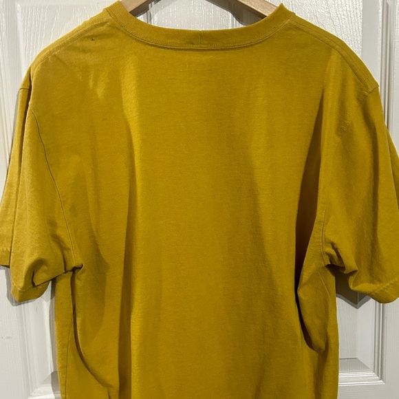 Men’s medium carhartt T - Picture 3 of 3